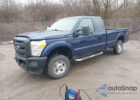2011 Ford F-250 Xl z USA, uszkodzony, nr VIN 1FT7X2B66BEA70504